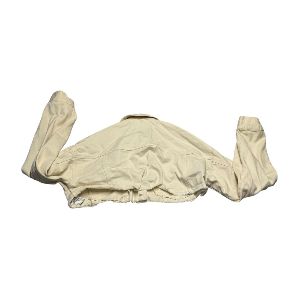 Forever 21 Cropped Cream Raw Hem Snap Jacket XS - Picture 5 of 7